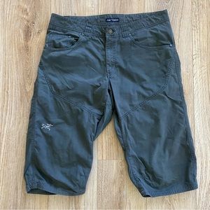 ARC’TERYX Mens Shorts/Capris